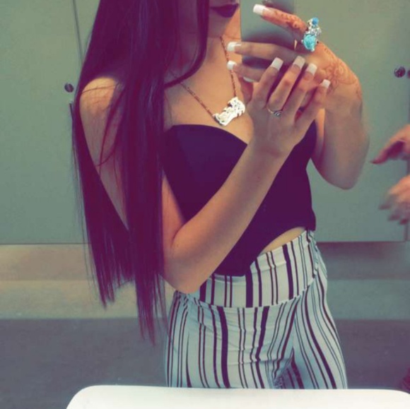 Charlotte Russe Tops - BLACK CROP TOP